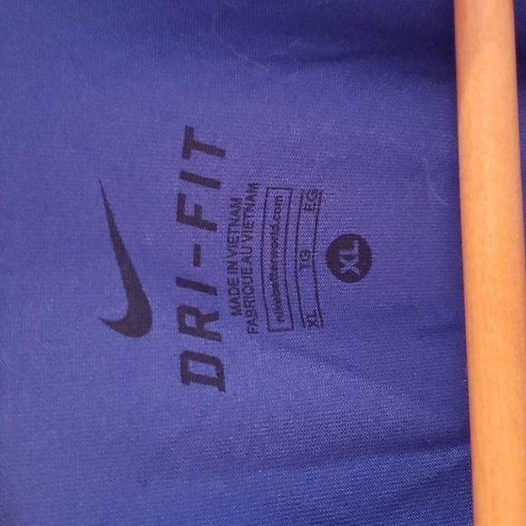 Nike Dry-Fit tee in Royal blue - Picture 3 of 4